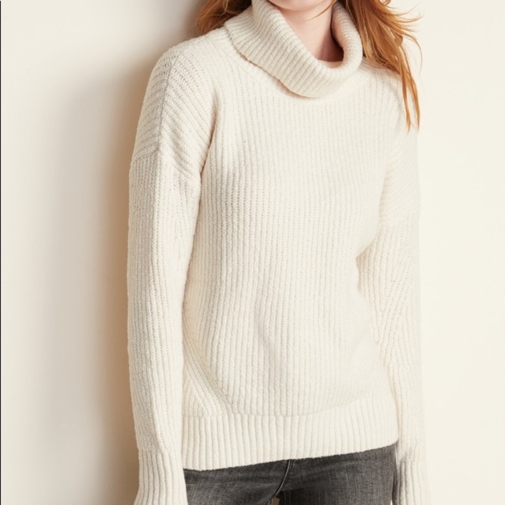 Slouchy Turtleneck Sweater - Cream